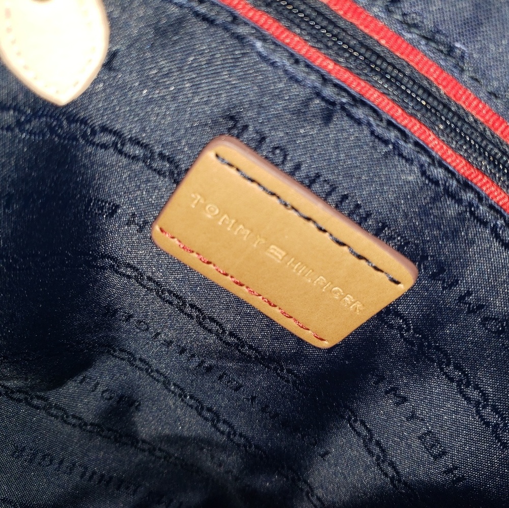 Purse - Picture 2 of 2